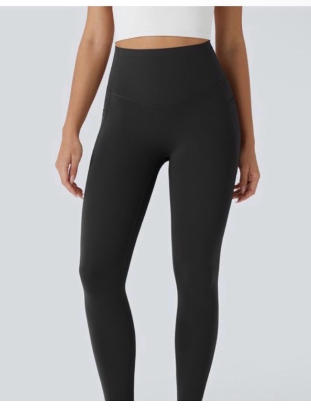8.HALARA High-Rise Black Sculpting Leggings 7/8